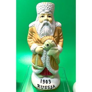 Around the World Heilig Meyers Porcelain Russian Santa 1903 Figurine Christmas